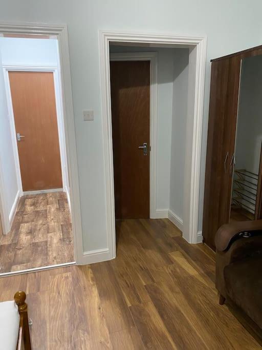 007- S1Premium Location Studio Apartment Central Лондон Екстериор снимка
